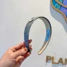 プラダ スタイル ヘアバンド レター