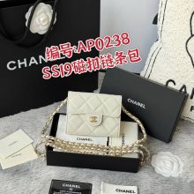 CHANEL 0238 SS19 チェーン付きカードケース カヴィア粒革 サイズ:12.5x8.5x2.5cm