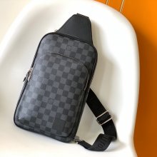 LOUIS VUITTON M46344 アベニュー ショルダー サイズ:31x20x10cm