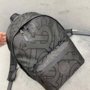 Burberry リュック ロゴジャガード カラフル 1095 サイズ:42.5x30.5x14.5cm