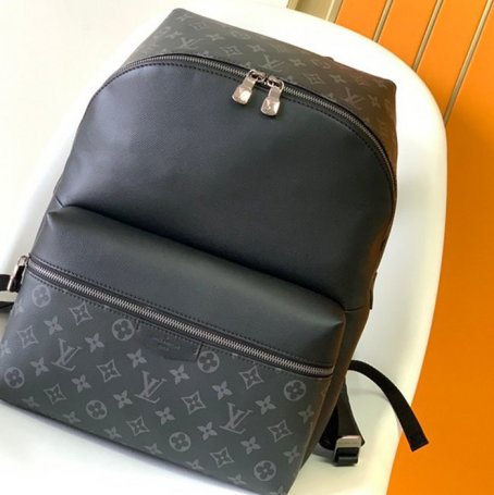 Louis Vuitton ディスカバリー スモールリュック モノグラム ブラック M30230 サイズ:40x30x20cm