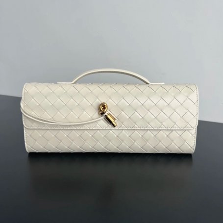 BOTTEGA VENETA BV 741511 クラッチバッグ 編み羊革 31x13cm サイズ:31x13cm