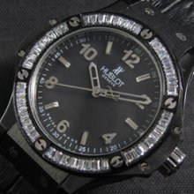 HUBLOT ビッグバン ブラック文字盤 電池式 新品コピー