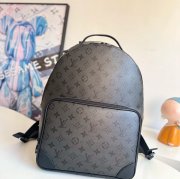 Louis Vuitton ディスカバリー カルゴ リュック モノグラム ブラック M26765 サイズ:39x30x19cm