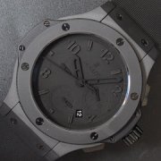 HUBLOT ビッグバン ブラックマジック Asian 7750搭載 28800振動