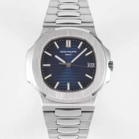PATEK PHILIPPE 5711/1A-010 ノーチラス 40mm Cal.324搭載