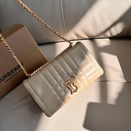 BURBERRY 5111 ラムレザー チェック 斜め掛けバッグ クラシックチェック 23x13cm サイズ:23x13cm
