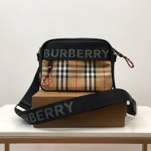 BURBERRY 6691 パイロットナイロン斜め掛け サイズ:22x16.5x11cm