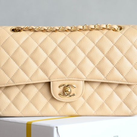 CHANEL ラムレザー ホワイト×ゴールド 中 25.5×15.5×6.5cm サイズ:25.5×15.5×6.5cm