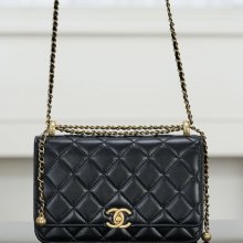 CHANEL カーフレザー ブラック×ゴールド チェーンバッグ ヴィンテージ 19×12×3.5cm サイズ:19×12×3.5cm