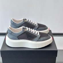プラダ メンズ スニーカー PRAX1 39-44