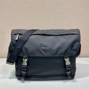 PRADA 2VD052 メッセンジャー 大 サイズ:30x27.5x14.5cm