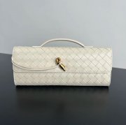 BOTTEGA VENETA BV 741511 クラッチバッグ 編み羊革 31x13cm サイズ:31x13cm