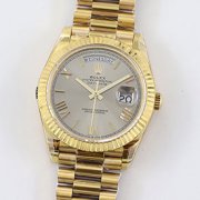 ROLEX M228238 デイデイト 40mm シルバーローマ 3255搭載