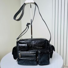 BALENCIAGA 188003 カメラバッグ スーパーバージー サイズ:22x16cm