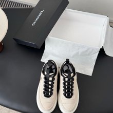 【CHANEL】25Cスニーカーレディース