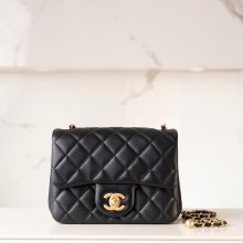 CHANEL ブラック×ゴールド 斜め掛けバッグ ヴィンテージ 18×13×7cm サイズ:18×13×7cm