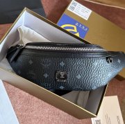 MCM スターク ヴィゼトス ウエストバッグ クラシックプリント ブラック サイズ:34x12cm
