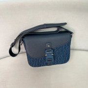 DIOR サドルメッセンジャー 小 サイズ:23x18cm