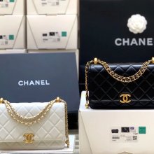 CHANEL AP2289 カーフレザー ブラック×ホワイト×レッド×グリーン×ゴールド 斜め掛けバッグ 19×12×3.5cm サイズ:19×12×3.5cm