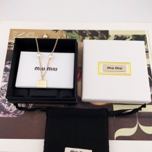 ネックレス M インゴット間隔ビーズネックレス — チャン ウォニョン愛用、ミニマルで上質感あふれる