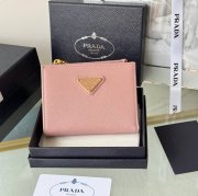 PRADA 1ML050 短財布 サフィアーノ十字紋 牛皮 サイズ:10x9cm