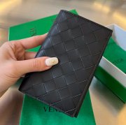 BOTTEGA VENETA BV 629679 新作パッチワークパスポートケース 編み牛皮 13.3x9.5cm サイズ:13.3x9.5cm