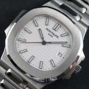 PATEK PHILIPPE ノーチラス Asain 2824-2搭載