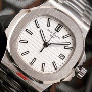 PATEK PHILIPPE 5711 ノーチラス ホワイト コピー時計