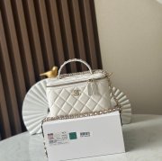 CHANEL 66060 ブラック×ホワイト 春夏 17×9.5×7.8cm サイズ:17×9.5×7.8cm