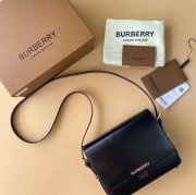 BURBERRY 595155 プリント 斜め掛けバッグ クラシック 20x16cm サイズ:20x16cm