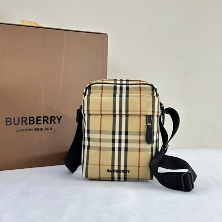 BURBERRY バーバリーチェック フレディバッグ サイズ:20.5x16cm