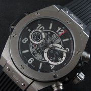 HUBLOT ビッグバン ウニコキング クォーツ搭載