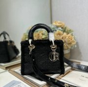 DIOR 0538 ブラック、ベージュ 斜め掛けバッグ、ショルダーバッグ、ハンドバッグ 小 ミニ 20.0x17.0x8.0cm サイズ:20x17cm