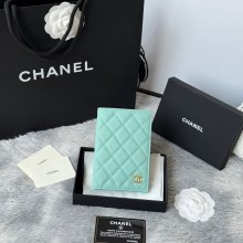 CHANEL AP3197 クラシックパスポートケース カヴィア粒革 サイズ:14.5x10.5cm