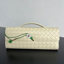 BOTTEGA VENETA BV 836810 アンディアーモ クラッチバッグ ヒナギク 31x13cm サイズ:31x13cm