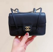 CHANEL カーフレザー ブラック 斜め掛けバッグ 有名人同款 ヴィンテージ 17×11.5×5cm サイズ:17×11.5×5cm