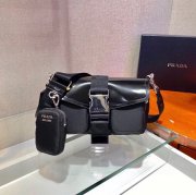 PRADA 1BD295 ナイロンショルダー サイズ:23x12.5x5.5cm