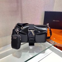 PRADA 1BD295 ナイロンショルダー サイズ:23x12.5x5.5cm