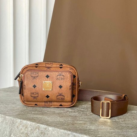 MCM アレン ヴィゼトス X-ミニ斜め掛け サイズ:17x12.5cm