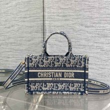 DIOR カーフレザー、オブリーク 刺繍、モノグラム、レター ホワイト、ブルー ショルダーバッグ、トートバッグ ミニ クラシック サイズ:21.5x13x7.5cm