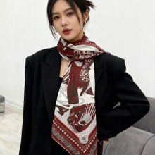 エルメス カシミヤ新作。両面同色。立体パターン。70％カシミヤ30％シルク 140cmx140cm