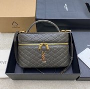 SAINT LAURENT 851572 ラムレザー グリーン、ゴールド ハンドバッグ クラシック 15x8cm サイズ:22.5x15x8cm