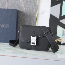 DIOR サドルメッセンジャー オールレザー ブラック サイズ:23x18cm