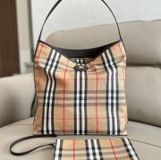 BURBERRY 1951 カーフスキン チェック ショルダーバッグ クラシックチェック 38x36x15cm サイズ:38x36x15cm