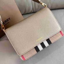 BURBERRY 025158 カーフスキン チェック 斜め掛けバッグ クラシックチェック 24x17cm サイズ:24x17cm