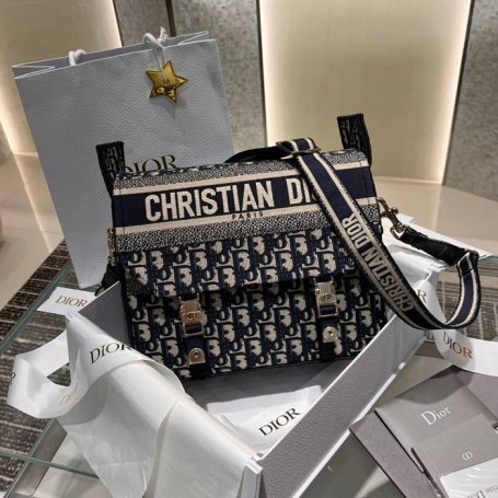 DIOR ディオールキャンプ メッセンジャー 中 サイズ:29x22x12cm