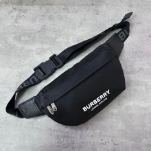 BURBERRY ECONYL素材ウエストバッグ サイズ:31x16x7.5cm