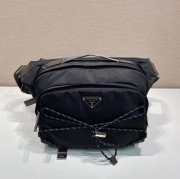 PRADA 2VH201 リナイロンメッセンジャー サイズ:30x22x10cm