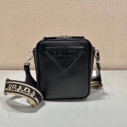PRADA 2VH154 刺繍テープ斜め掛け サイズ:19x16x5.5cm
